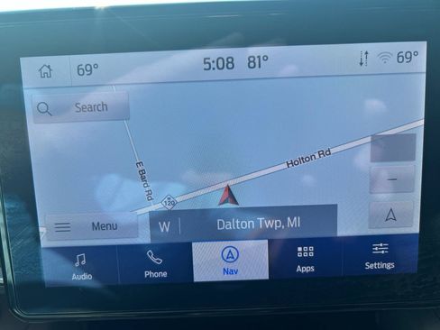Used 2024 Ford Explorer XLT w/ Equipment Group 202A AWD/4WD image 15