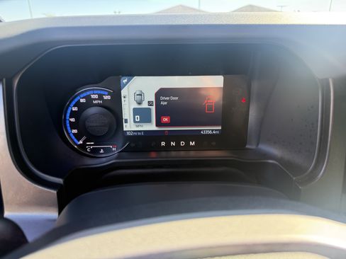 Used 2022 Ford Bronco Black Diamond image 25