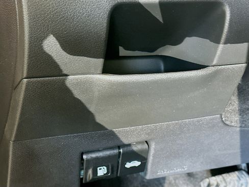 Used 2024 Nissan Kicks SV image 16