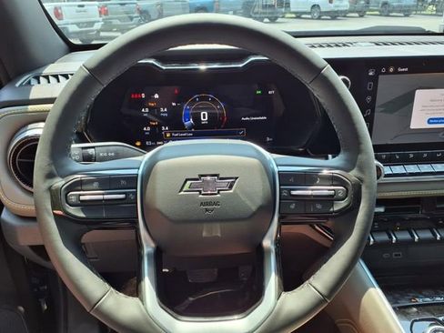 New 2025 Chevrolet Colorado ZR2 image 29