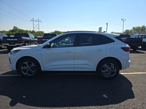 Used 2024 Ford Escape ST-Line w/ Tech Pack #1 AWD/4WD image 4