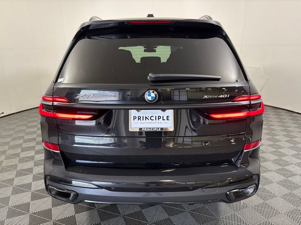 Certified 2026 BMW X7 xDrive40i AWD/4WD image 6