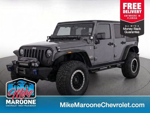 Used 2014 Jeep Wrangler Unlimited Sahara w/ Max Tow Package AWD/4WD image 1