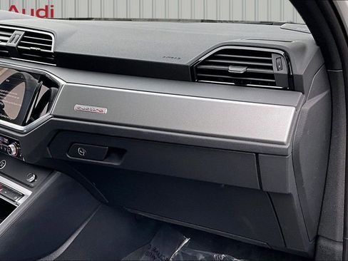 Used 2025 Audi Q3 2.0T Premium Plus w/ Premium Plus Package image 26