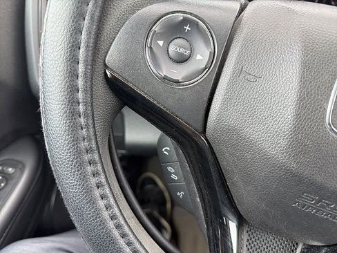 Certified 2021 Honda HR-V LX image 18