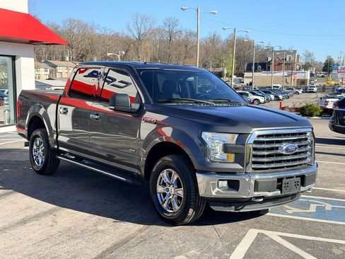 Used 2016 Ford F150 XLT w/ Equipment Group 302A Luxury image 8