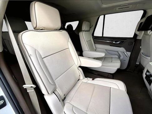 Used 2023 GMC Yukon Denali w/ Advanced Technology Package image 29