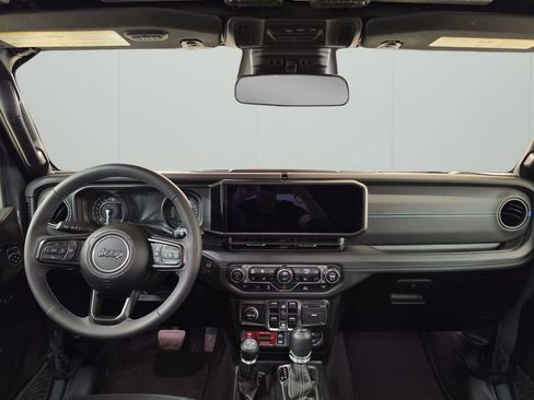 Certified 2025 Jeep Wrangler Unlimited Rubicon 4xe w/ Convenience Group AWD/4WD image 16