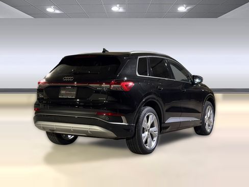 Certified 2023 Audi Q4 e-tron Premium Plus w/ Premium Plus AWD/4WD image 9