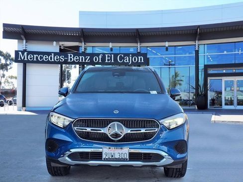 Used 2025 Mercedes-Benz GLC 300 GLC 300 image 2