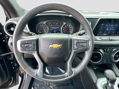 Used 2022 Chevrolet Blazer LT image 11