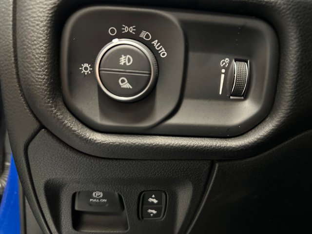 Used 2023 RAM 1500 Big Horn AWD/4WD image 25