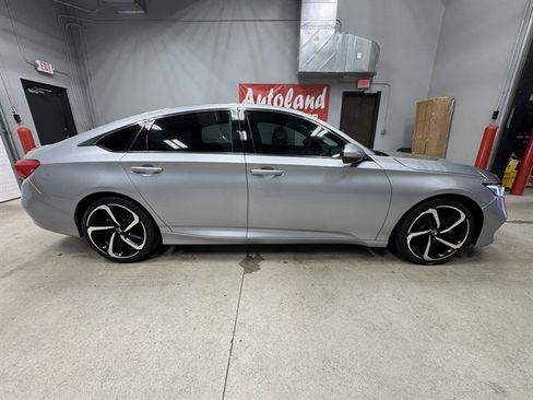 Used 2019 Honda Accord Sport image 8