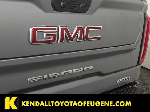 Used 2024 GMC Sierra 1500 AT4 w/ AT4 Premium Package AWD/4WD image 11