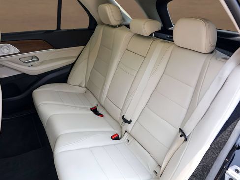 Used 2022 Mercedes-Benz GLE 350 4MATIC image 23
