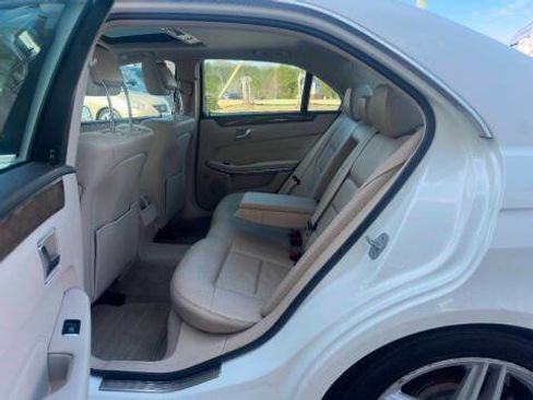 Used 2014 Mercedes-Benz E 350 4MATIC Sedan image 7