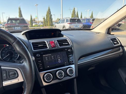 Used 2017 Subaru Crosstrek 2.0i Limited image 3