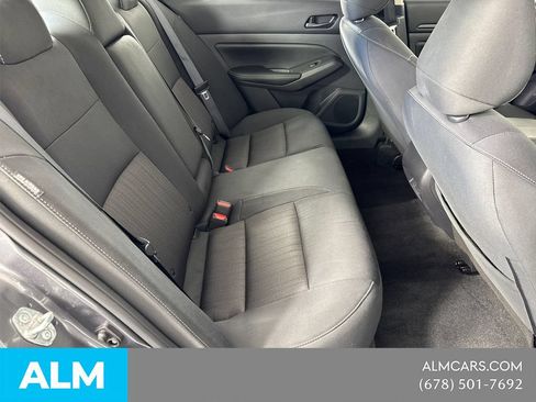 Used 2025 Nissan Altima 2.5 SV FWD image 19