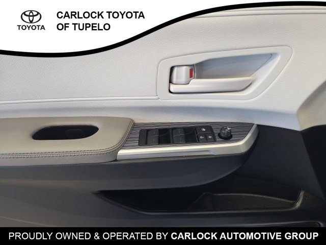 Used 2026 Toyota Sienna LE FWD image 14