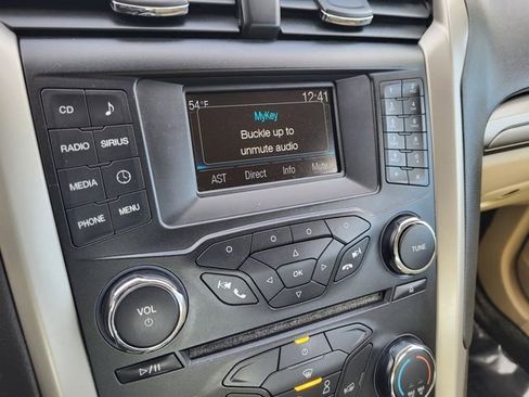 Used 2013 Ford Fusion SE image 21