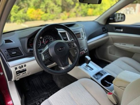 Used 2014 Subaru Outback 2.5i Premium w/ Popular Package #3 AWD/4WD image 10