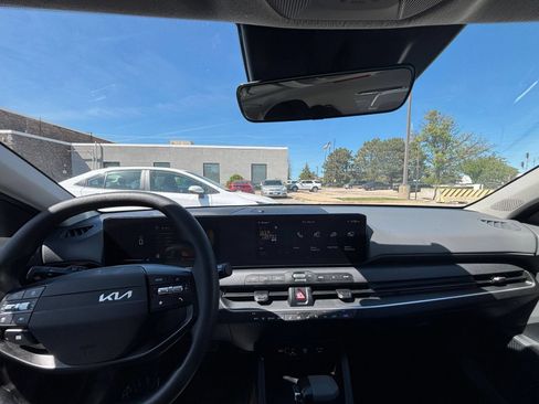 Used 2025 Kia K4 FWD image 31