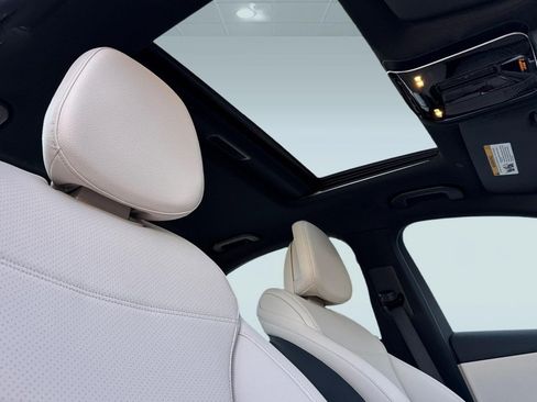 Certified 2026 Mercedes-Benz C 300 Sedan image 22