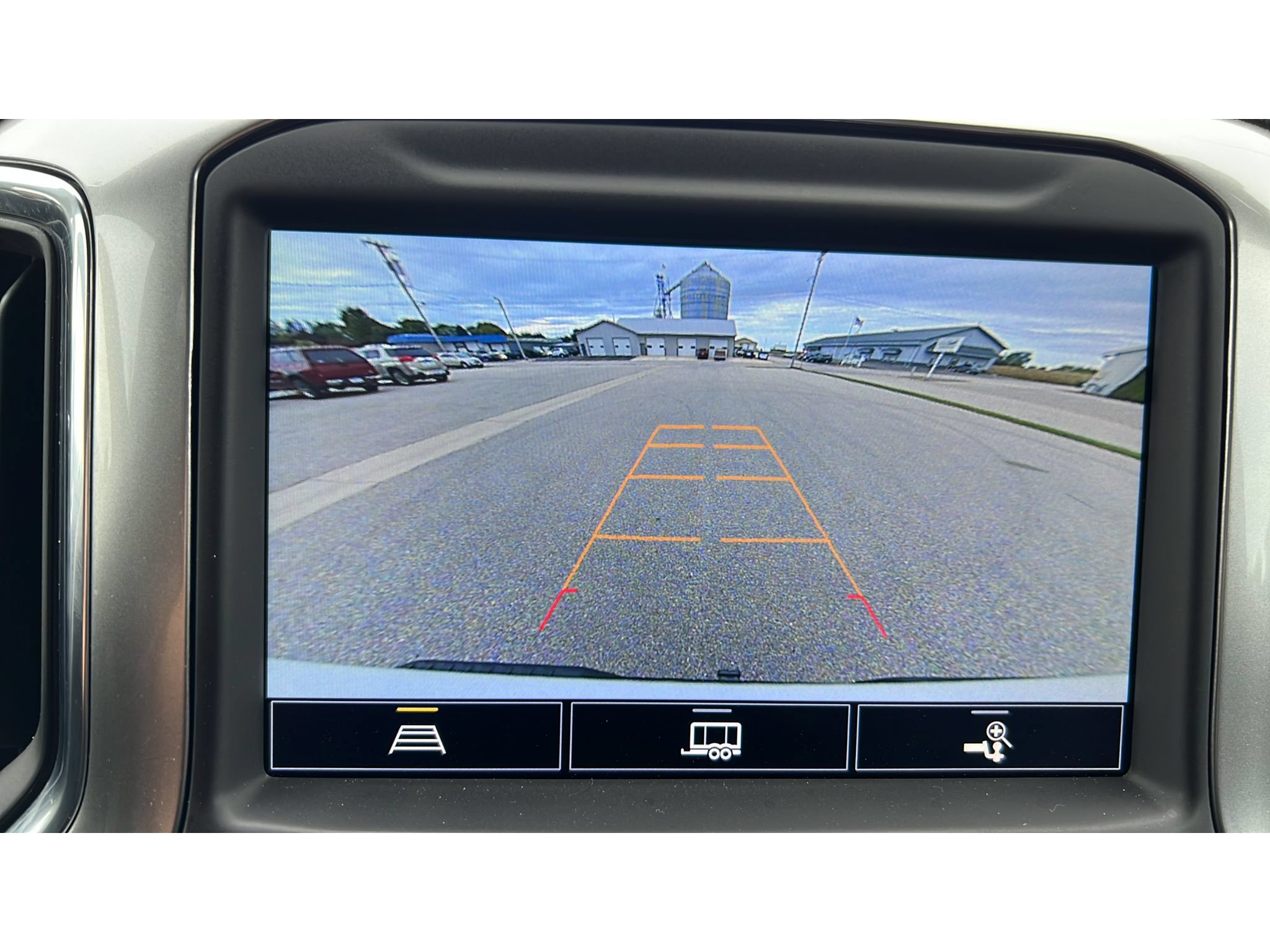 Certified 2022 Chevrolet Silverado 1500 LT Trail Boss w/ LT Trail Boss Premium Package AWD/4WD image 19