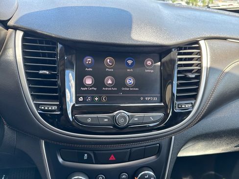Used 2020 Chevrolet Trax LS FWD image 18