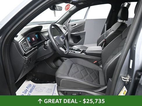 Used 2024 Volkswagen Atlas Cross Sport SE image 34