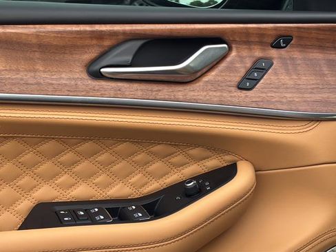 New 2025 Jeep Grand Cherokee Summit image 17