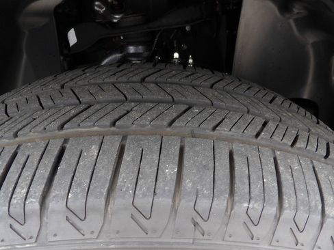 Used 2022 Nissan Frontier S image 52