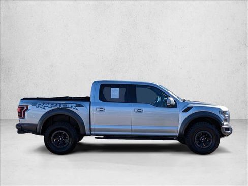 Used 2018 Ford F150 Raptor w/ Equipment Group 802A Luxury image 3