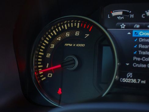 Used 2020 Ford F150 Raptor w/ Equipment Group 802A Luxury image 40