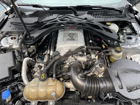 Used 2020 Ford Mustang Shelby GT500 w/ Technology Package RWD image 43