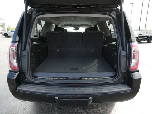 Used 2019 GMC Yukon XL SLT AWD/4WD image 17