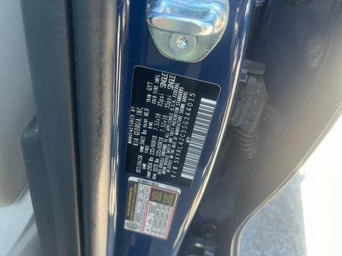 Certified 2025 Kia Sorento S w/ Panoramic Sunroof Package FWD image 8