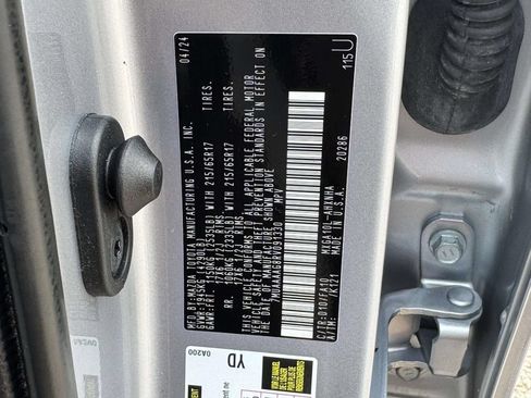 Used 2024 Toyota Corolla Cross L FWD image 28