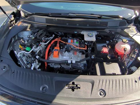 Used 2024 Chevrolet Equinox EV LT w/ LPO, Blackout Package FWD image 28