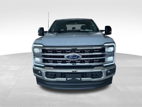 Used 2025 Ford F350 Lariat AWD/4WD image 12