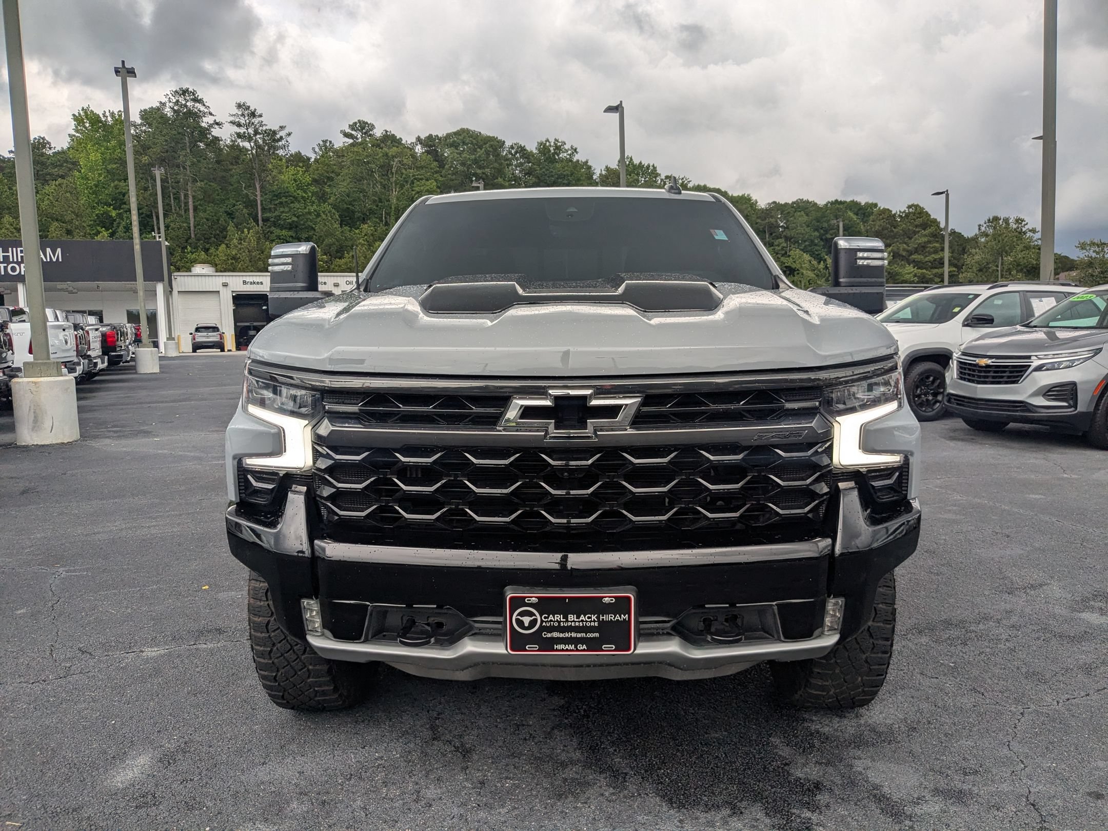Used 2024 Chevrolet Silverado 1500 ZR2 w/ Technology Package AWD/4WD image 2