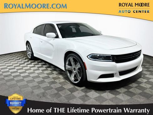 Used 2022 Dodge Charger SXT w/ Leather Interior Group RWD image 1