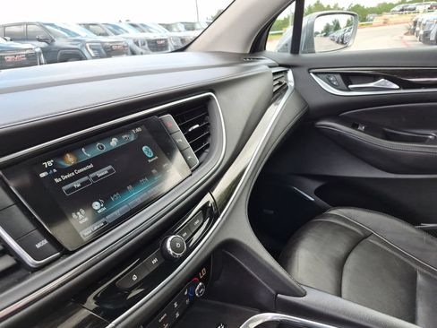 Used 2019 Buick Enclave Avenir w/ Avenir Technology Package FWD image 27