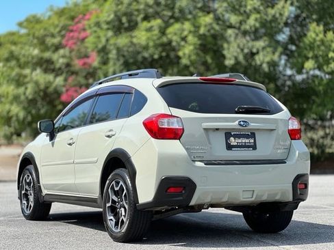Used 2016 Subaru Crosstrek 2.0i Premium w/ Moonroof Package AWD/4WD image 7
