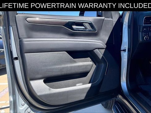 Used 2025 Chevrolet Tahoe LT AWD/4WD image 23