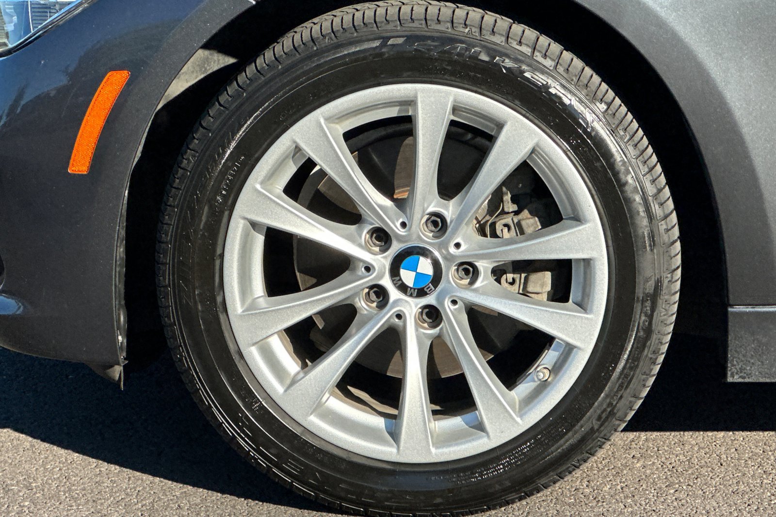 Used 2018 BMW 320i Sedan RWD image 31