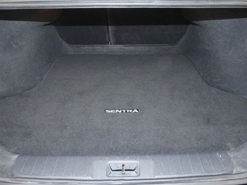 Used 2025 Nissan Sentra SV FWD image 28