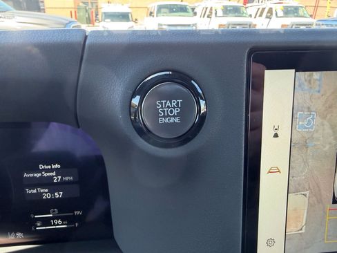Used 2026 Lexus GX 550 AWD/4WD image 32