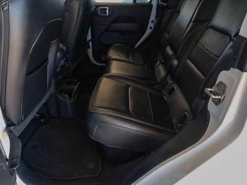 Used 2021 Jeep Gladiator Overland w/ Popular Equipment Package image 32