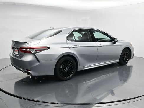Used 2024 Toyota Camry XSE FWD image 8